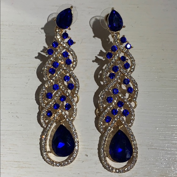 Jewelry - Earrings